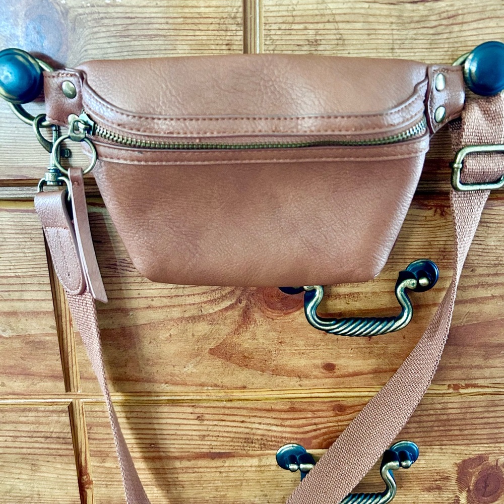 Universal Thread Tan Leather Bag - image 3